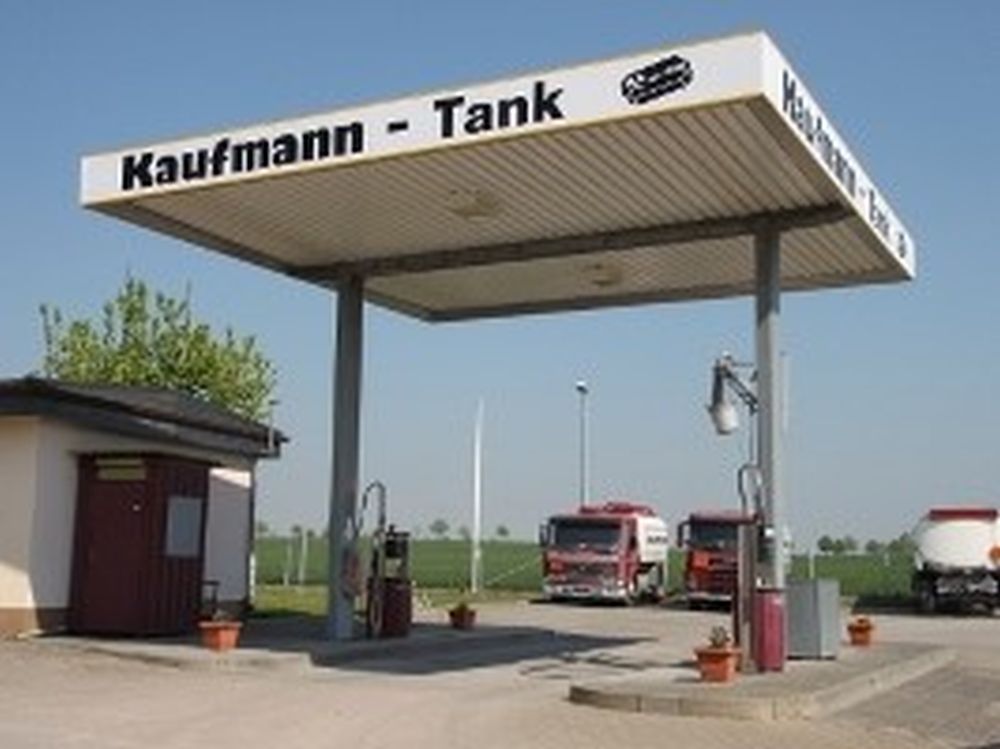 Firmensitz - Tankstelle Firmensitz - Tankstelle